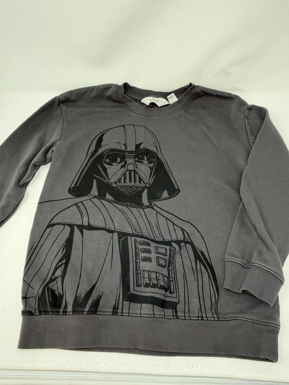 H&M Dark Gray Darth Vader Graphic Sweatshirt size 8/10